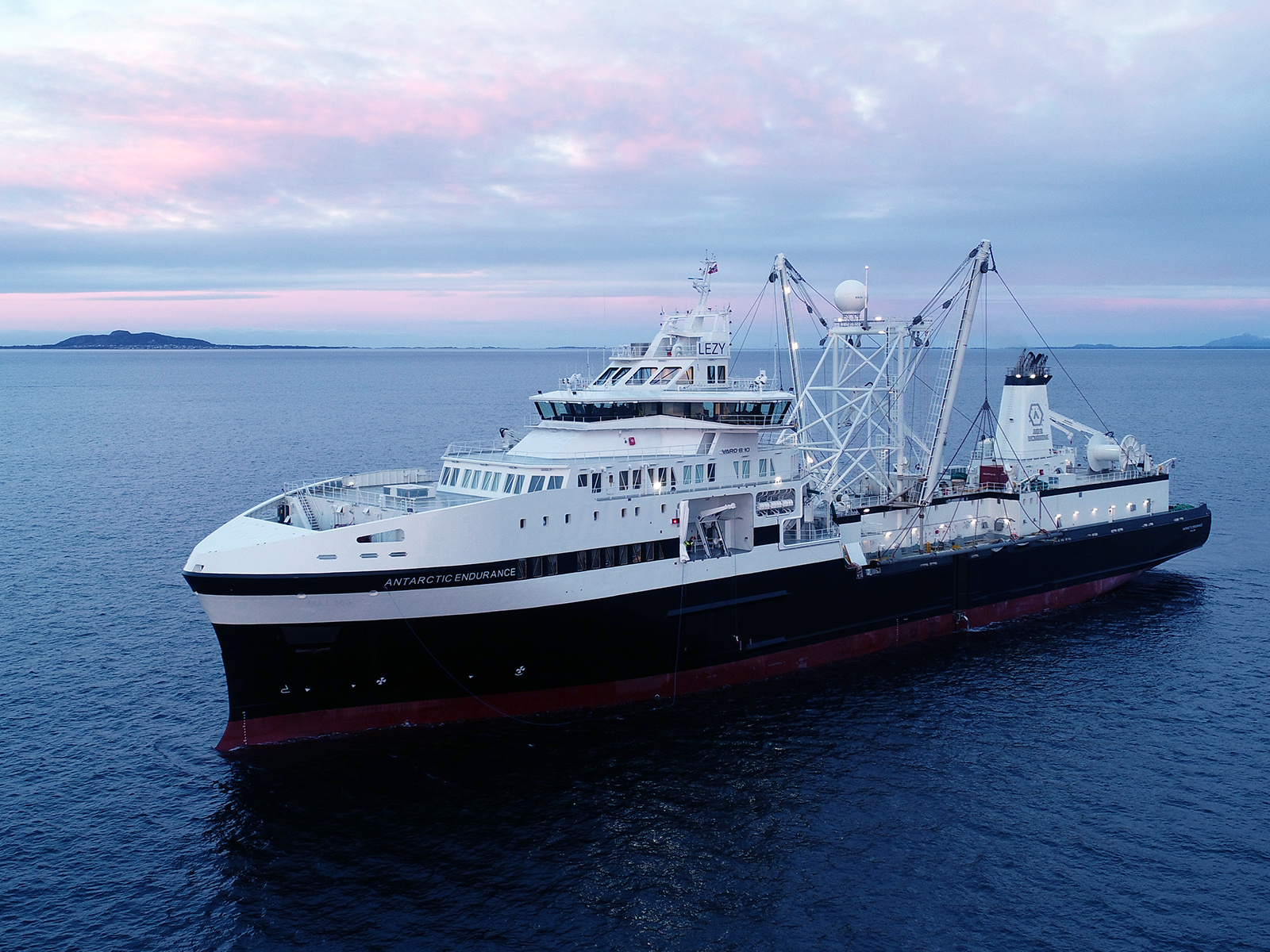 AQC_ENDURANCE_1600X1200
